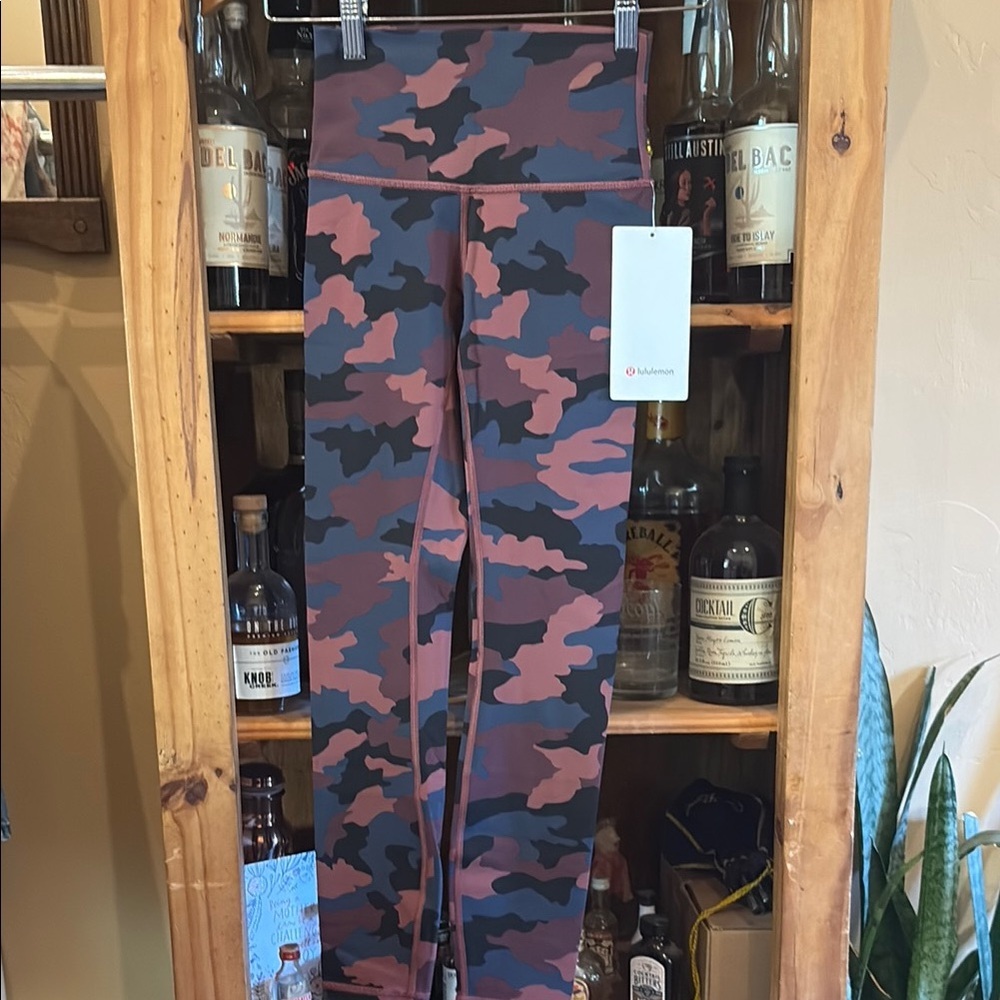 lululemon athletica Wunder Under Pink and Black Leggings Modern Camo - Picture 3 of 6